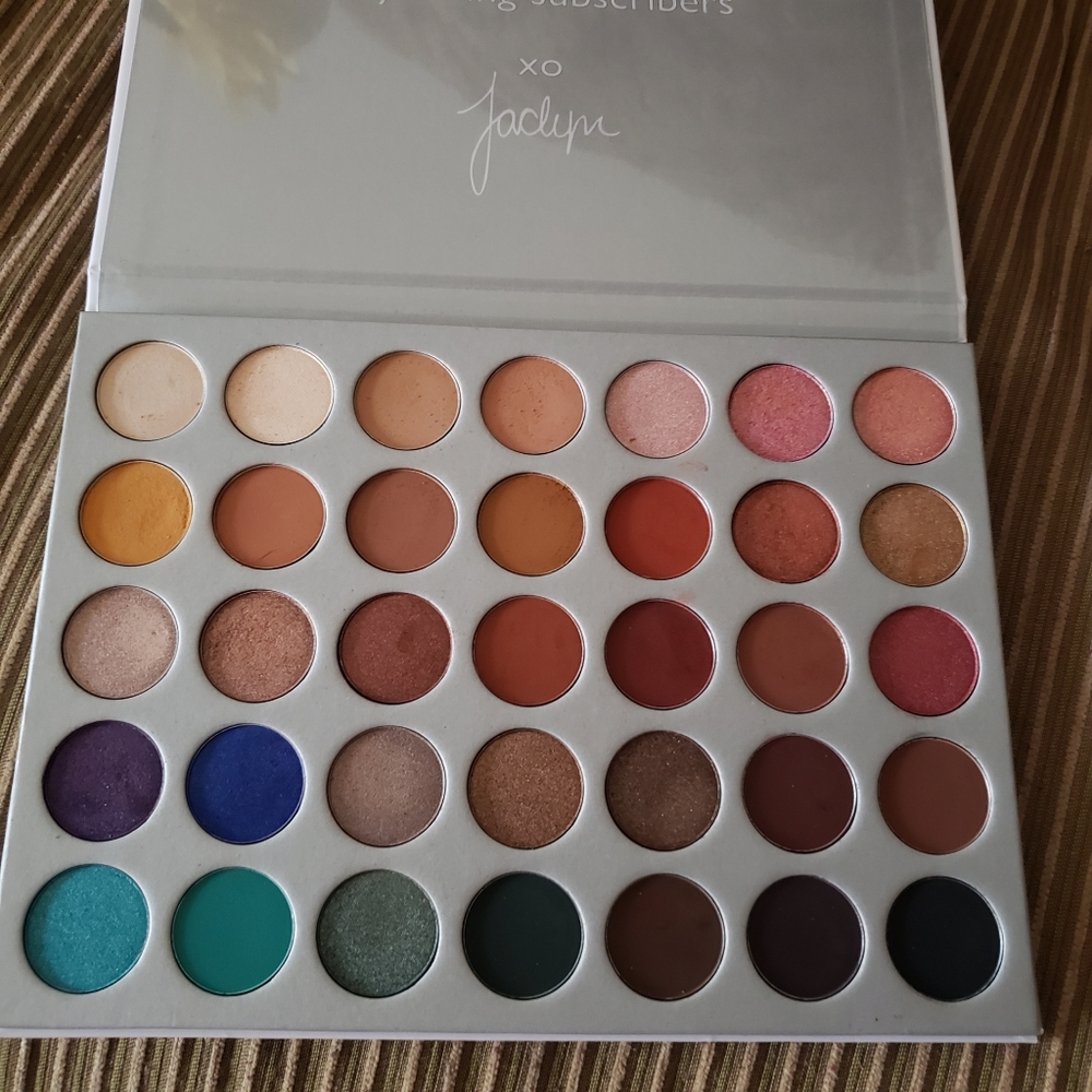 Jacklyn hill palette